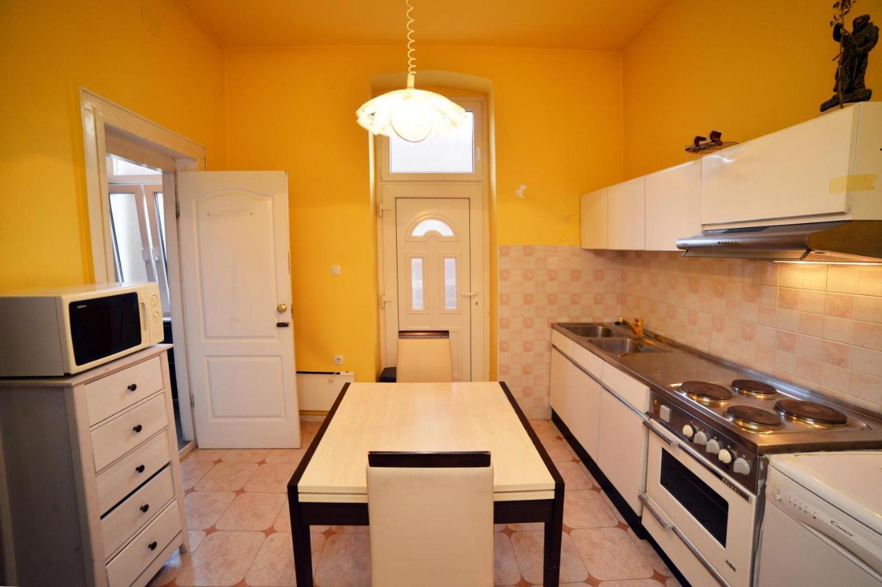 Central Residence Downtown Zagreb Bagian luar foto