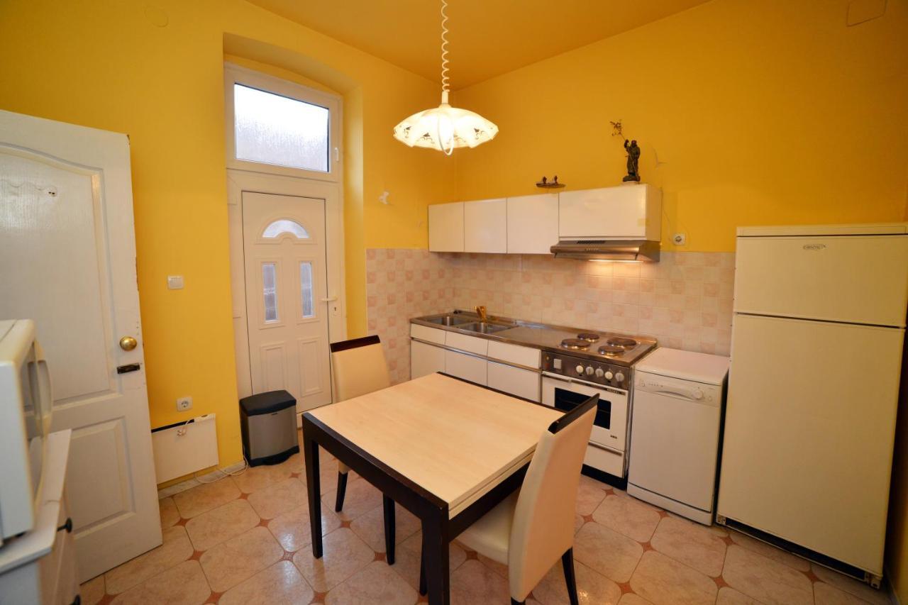 Central Residence Downtown Zagreb Bagian luar foto
